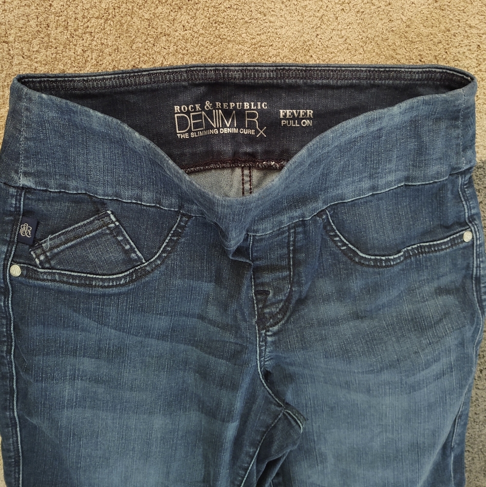 Rock & Republic Denim Rx Pull on crops